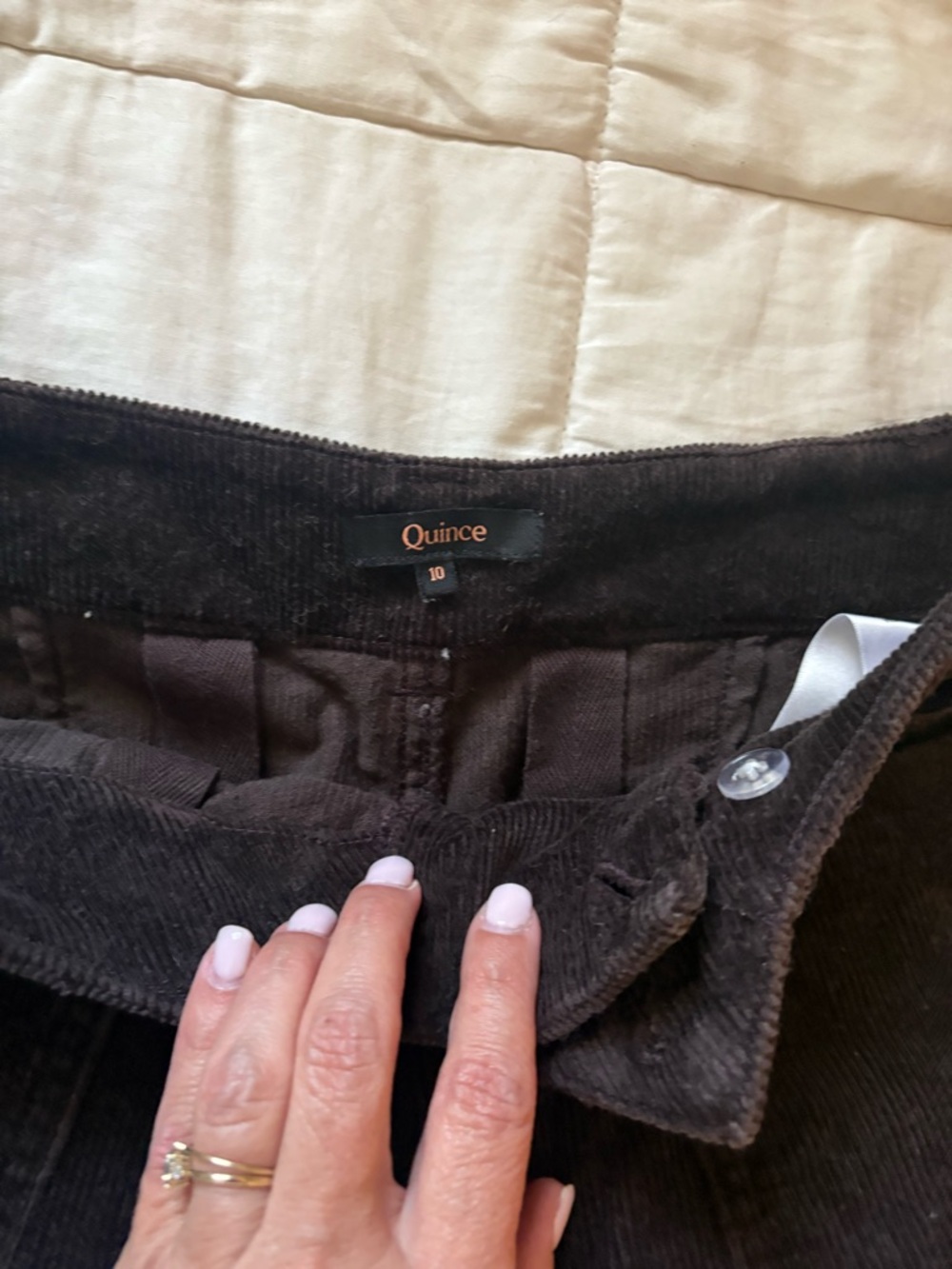 Quince Wide-Leg Corduroy crop Pants in dark brown - Picture 3 of 4